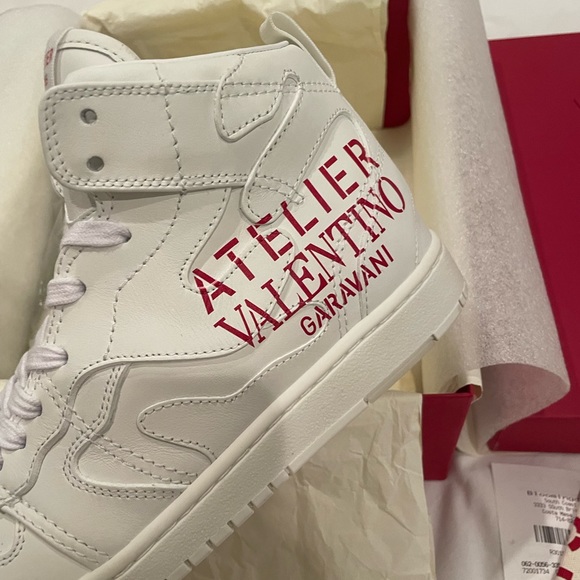 ❌SOLD❌ VALENTINO GARAVANI
White 07 Camouflage Edition Atelier Mid-Top Sneakers - Picture 11 of 16